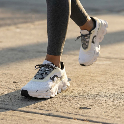 Tenis OnCloud Monster
